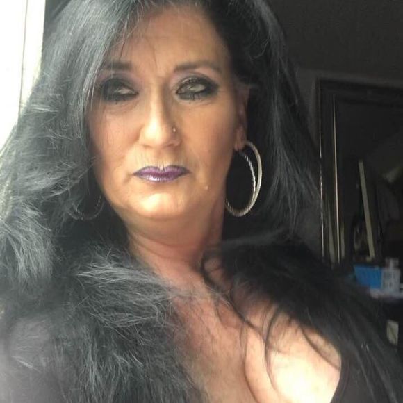 Meet your Posher, Shelley - Picture 1 of 1